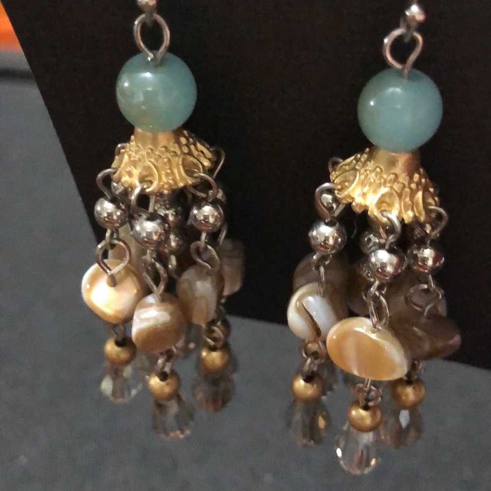 Shell Tassel Earrings - Picture 2 of 3